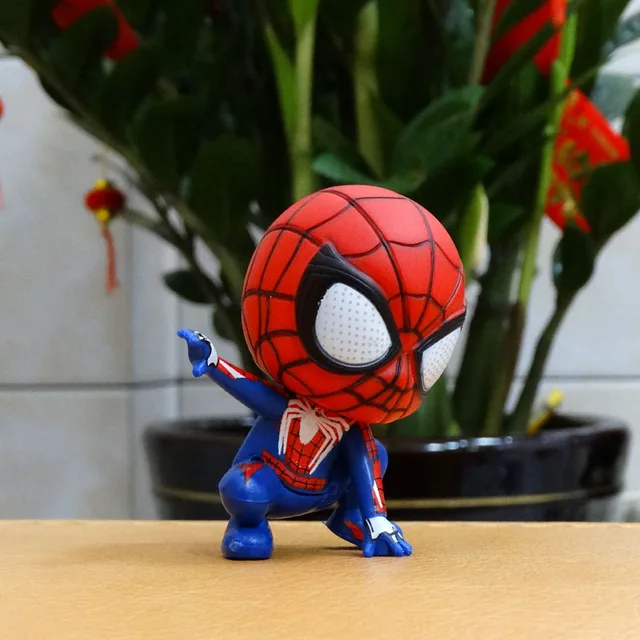 Disney Kawaii Mignon Spiderman Cartoon Anime Marvel Hero Model Poupée  Voiture Ornement Gâteau Décoration Enfant Cadeau d'anniversaire