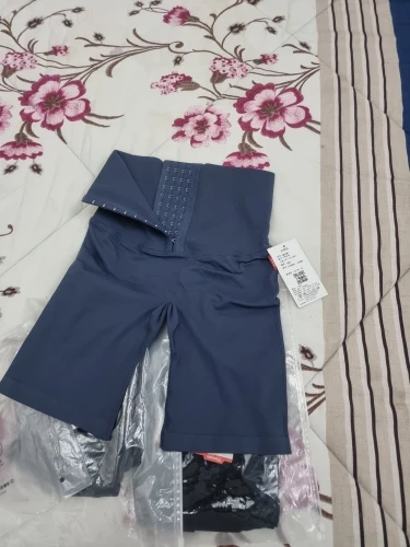 Hooks & Closure Corset Short Waist Trainer photo review