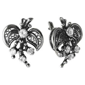 

Earrings made of silver with cubic zirconia