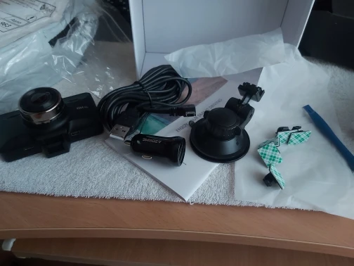 Отзыв о товаре Новейший видеорегистратор AZDOME M01 Pro FHD 1080P, 3-дюймовый видеорегистратор для вождения автомобиля, ночное видение, монитор для парковки, g-сенсор... от пользователя R***r