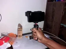 Ulanzi-Empuñadura de refuerzo CapGrip para selfi, soporte estabilizador para móvil, disparador, tornillo 1/4, inalámbrico, bluetooth, para teléfono inteligente