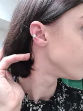 Pendientes de Clip de Cruz Simple para mujer y niña, 2 uds., aretes de Zirconia cúbica con perlas, Clip para oreja sin joyería Piercing
