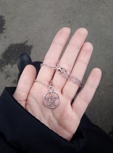 Collar con diseño sobrenatural trampa del diablo pentagrama estrella de cinco puntas Color plata antigua amuleto colgante Vintage Retro película joyería al por mayor