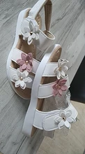 Sandalias de tacto suave para niña, calzado de gladiador con flores para niño, chanclas florales para niña, zapatos de princesa