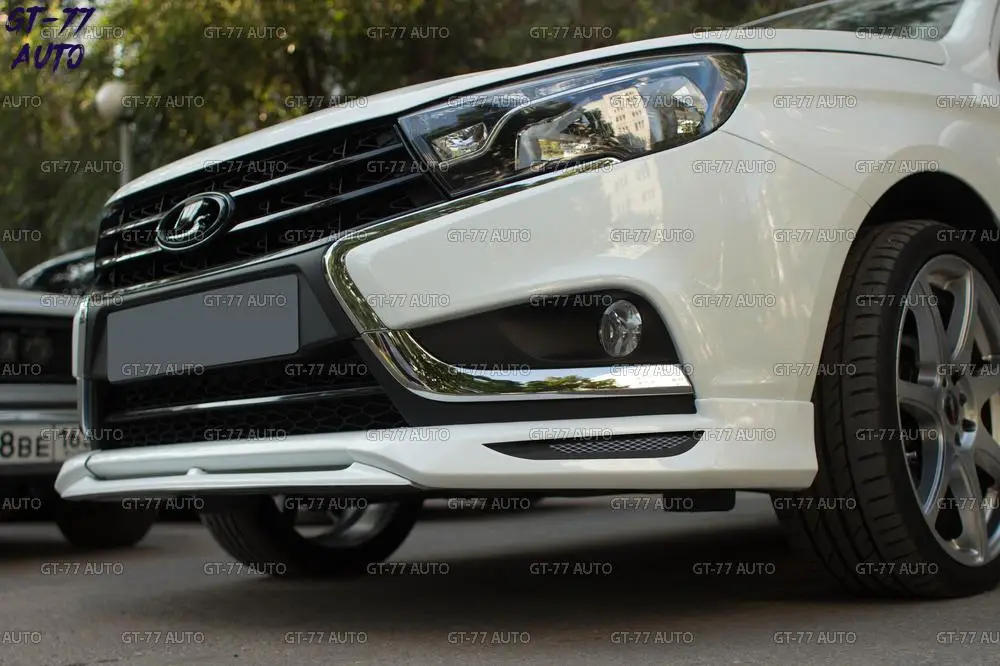 Клыки и центральная вставка на передний бампер для Lada Vesta- декор накладки молдинг внешний материал ABS пластик стайлинг тюнинг