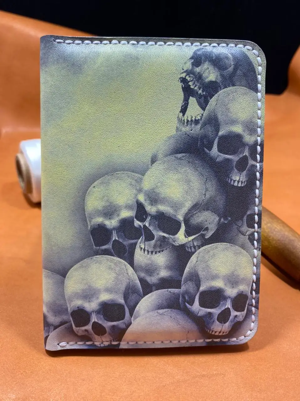 Dockholder , cover for passport cards 