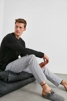 

Trendyol Plaid Woven Sleepwear Six THMAW21PJ0012