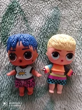 LOL SURPRISE-reina abeja con vestido y niños, conjunto de ropa brillante Punk boy con traje ostentoso con cuerpo de niño, juguete de colección