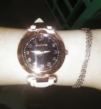 Reloj de pulsera con cielo estrellado para mujer, pulsera femenina romántica e informal, a la moda, Cuero Simple