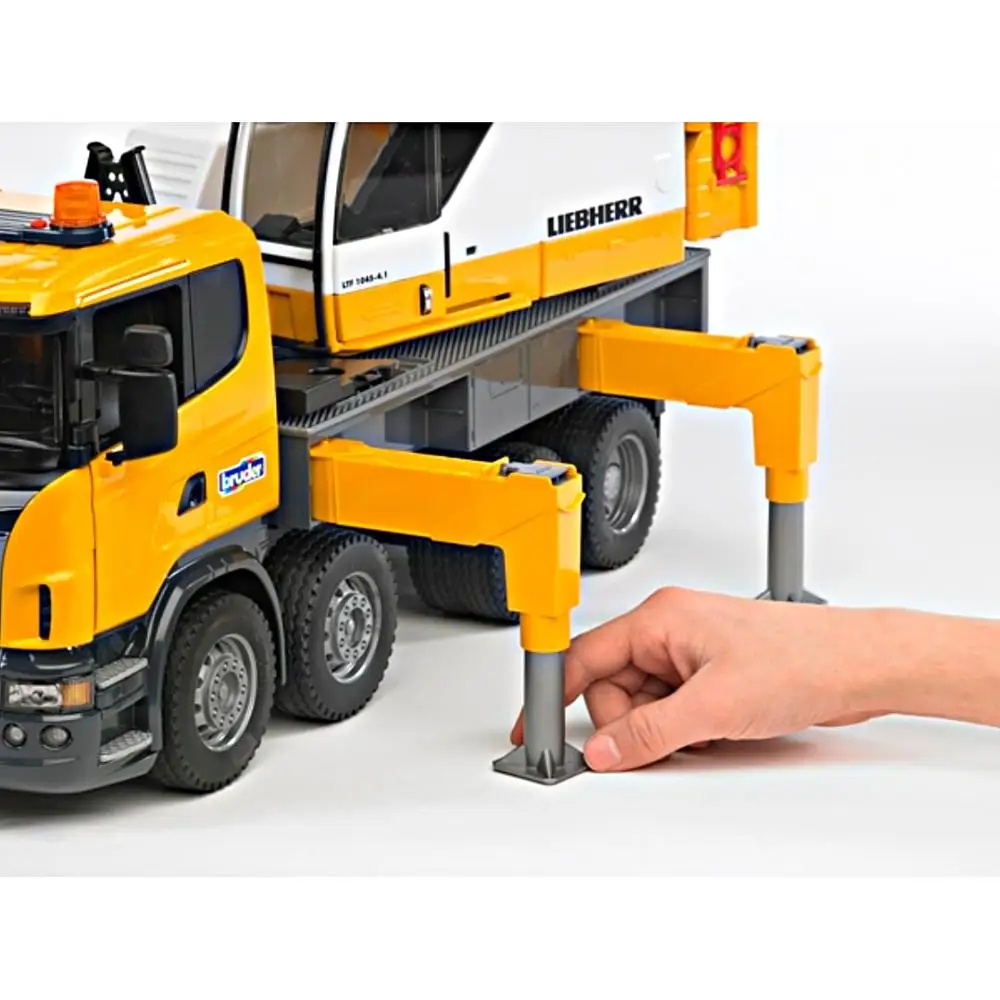 Автокран SCANIA с модулем со световыми и звуковыми эффектами 03 570| |