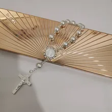 Perla de imitación de cuentas católica Rosario Católico comunión color plata alas colgantes del Crucifijo pulsera lindo regalo