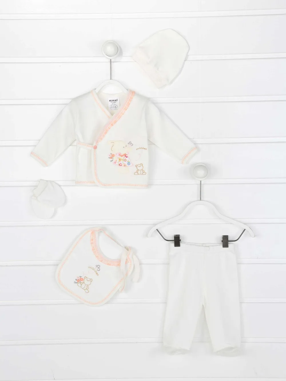 082-087-027 Beyaz Yenidoğan Kız Bebek 5 li Hastane Çıkışı (1)