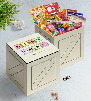 

Personalized Science Science Teacher In Wooden Box Nostalgic Lezzetler Gift Seti-3
