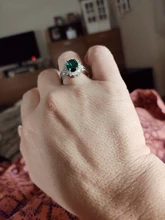 Huitan-anillos de boda de la serie de plantas románticas, anillo de compromiso de estilo europeo Vintage con piedra verde brillante, forma de flor de lujo