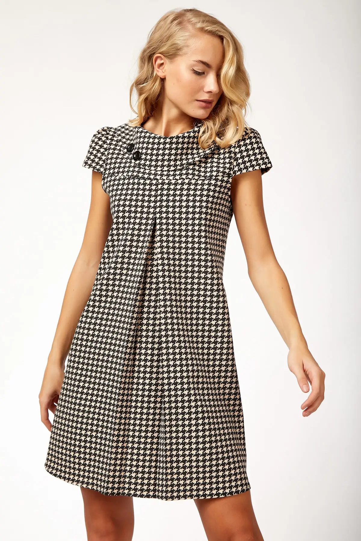 Happiness ist. Women's Mix Crowbar Patterned Funnel Collar Knitted Dress DD00356 | Женская одежда