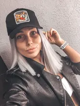 Fave-peluca sintética de fibra resistente al calor para mujer, pelo liso con ombré Bob negro y gris, longitud hasta el hombro, parte media, fiesta de Cosplay