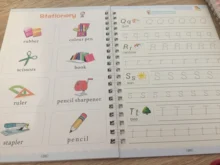 Libros mágicos reutilizables para niños, kit de escritura de caligrafía 3D, escritura de números en inglés, práctica mágica, 4 unidades