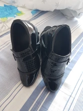 Zapatos de charol para niñas pequeñas, calzado escolar de Oxford a la moda, con plataforma, planos, color negro, para primavera y otoño