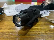 Bolsa táctica Molle para linterna LED, funda para antorcha de 360 grados, cinturón giratorio, funda de transporte para exteriores, caza, Camping, accesorios