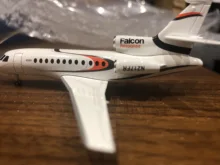 1:200 halcón respuesta Aleación de simulación coleccionista de aviones modelo N 217FR colección poco común display