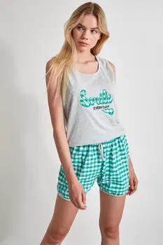

Trendyol Printed Knitted Pajamas Set THMSS20PT0431