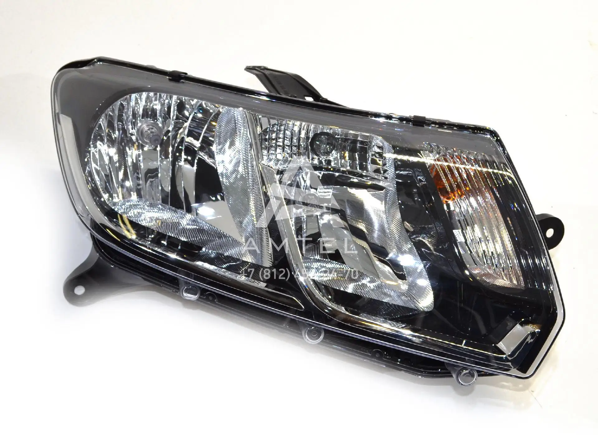 Фара в сборе правая for Renault Sandero- 676512.128