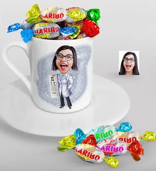 

Personalized Women 'S Eye Doctor Caricature Of Turkish Coffee cup And Haribo Candy Gift set