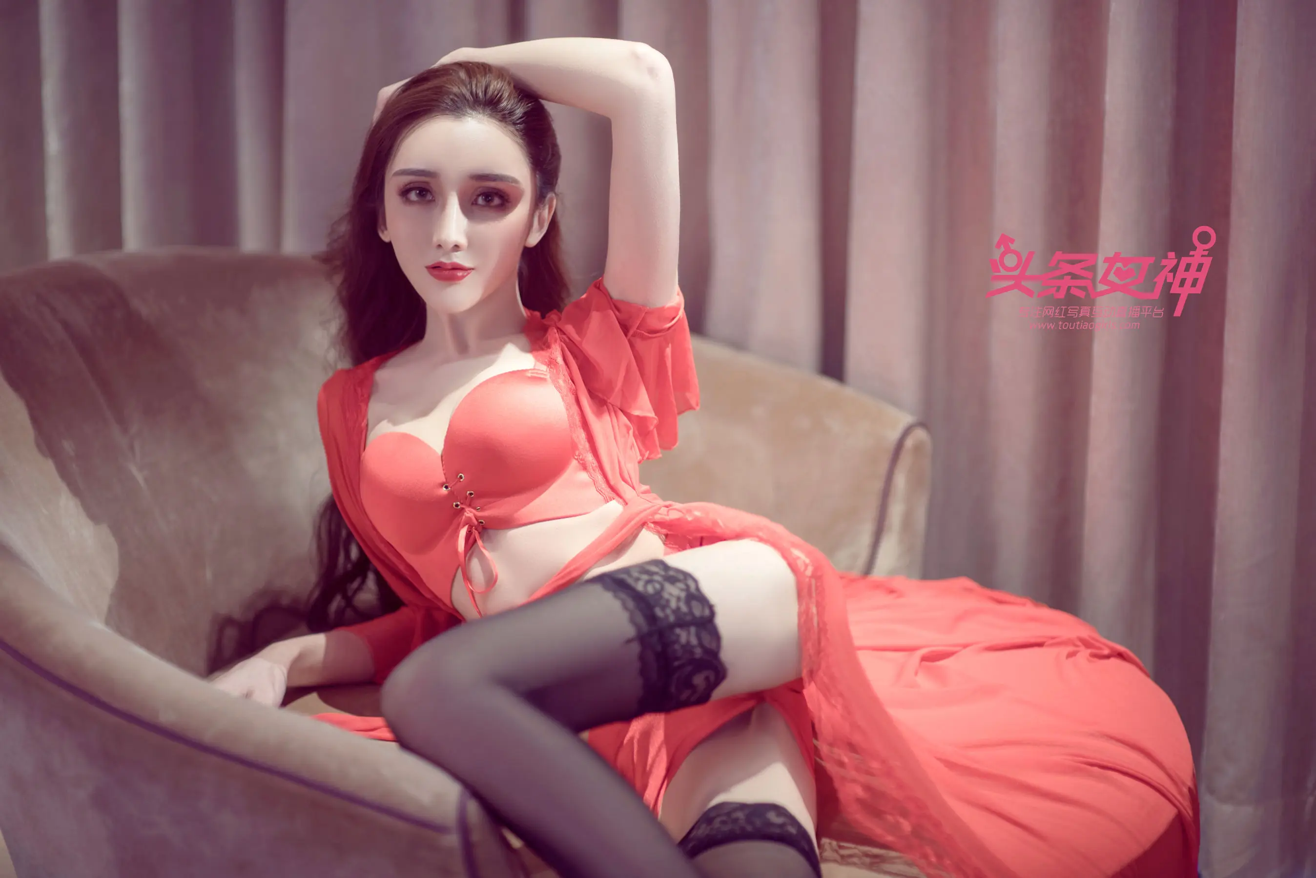 [TouTiao头条女神] 2017.09.29 公主恋人 阿依努尔瓦娅