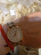 Reloj de pulsera con correa de cuero para mujer, nuevo accesorio informal a la moda, sencillo, caja de Reloj de cuarzo, 2020