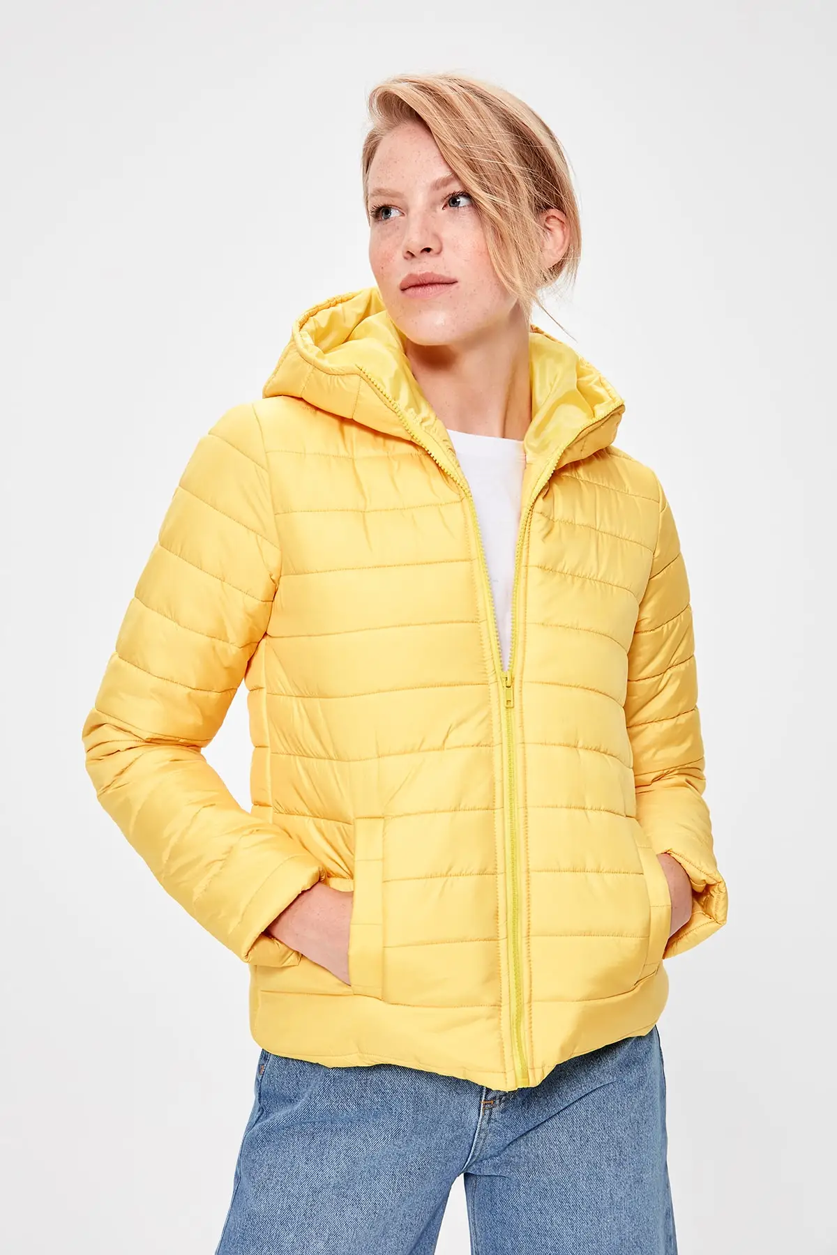 

Trendyol Yellow Hooded Inflatable Coat TWOAW20MO0018