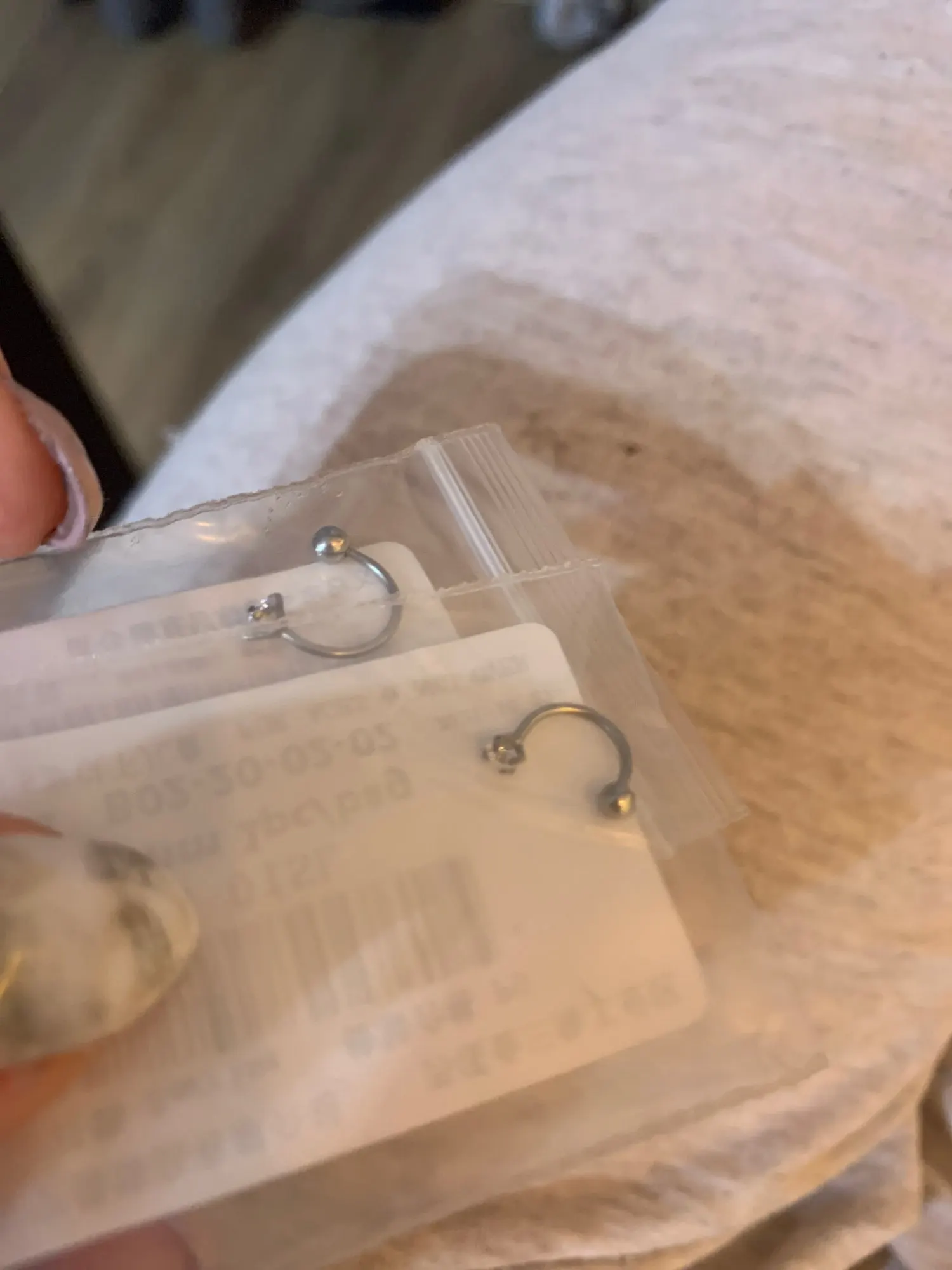 1pc 6 8mm ze stali nierdzewnej z cyrkonią Cz Hoop Tragus chrząstka Helix  Stud kolczyk Conch Rook Daith Lobe Ear Screw Piercing biżuteria tanie i  dobre opinie