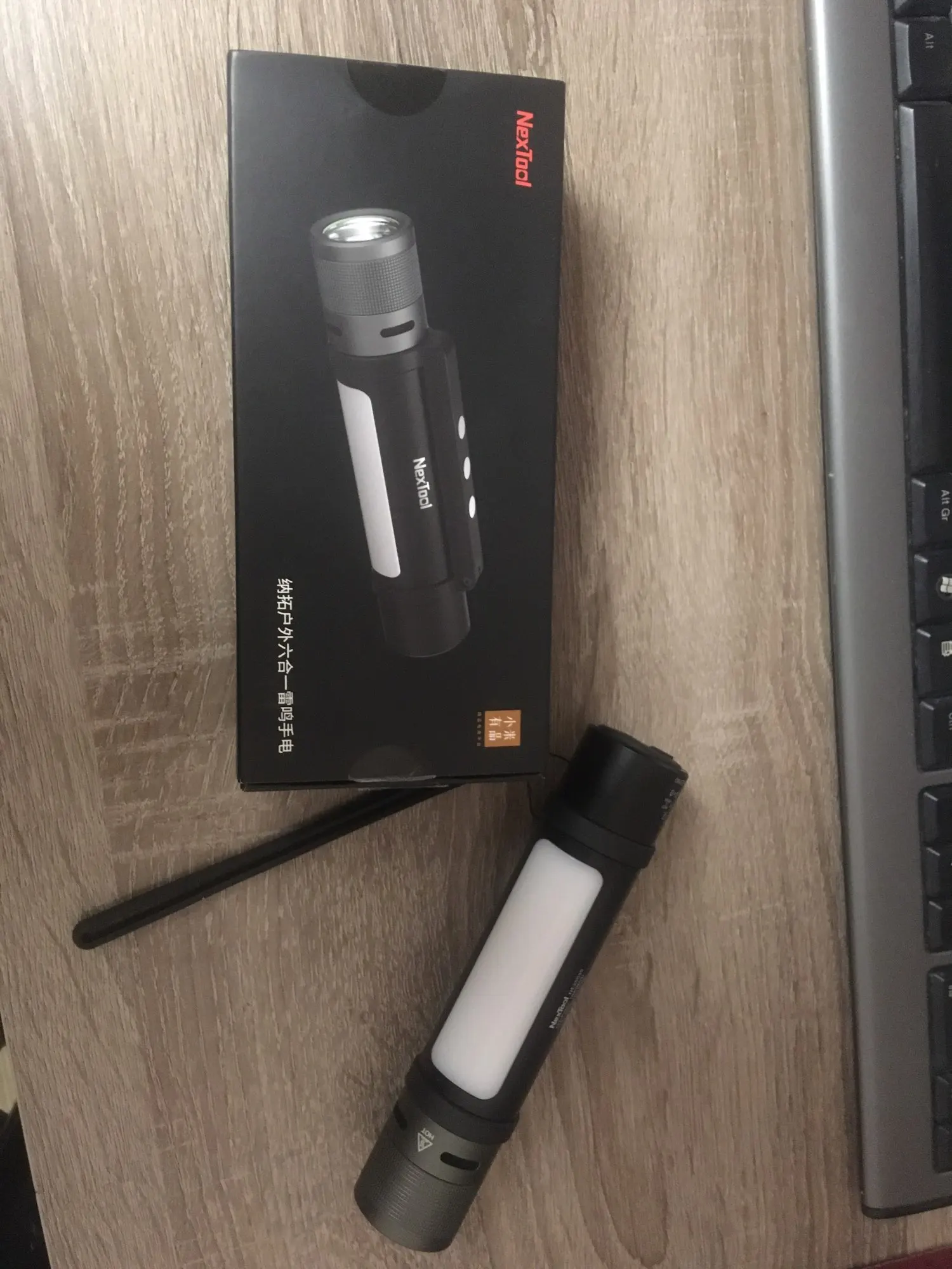 Xiaomi NexTool Outdoor 6 in 1 LED Flashlight Ultra Bright Torch Light photo review