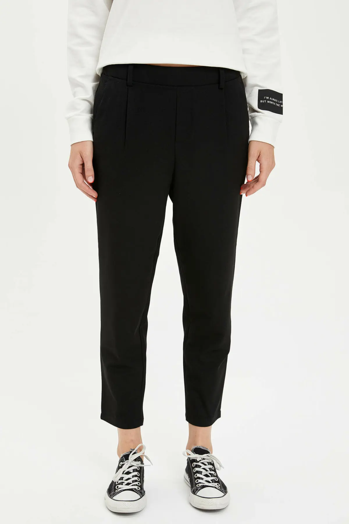 

DeFacto Woman Trousers-L2881AZ19AU