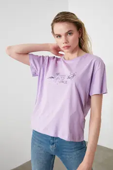 

Trendyol Navy Blue Printed Basic Knitted T-shirt TWOSS19TC0012