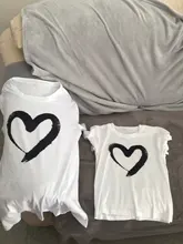 Camisetas con diseño de corazones para madre e hija, ropa a juego para madre e hija