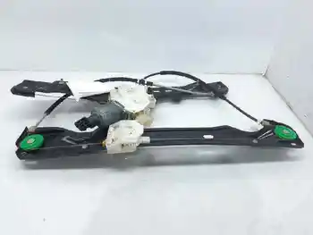 

51332990385 BMW X1 front left windows (E84)