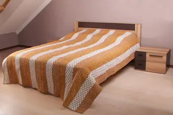 

Bedspread quilted "patcwork"