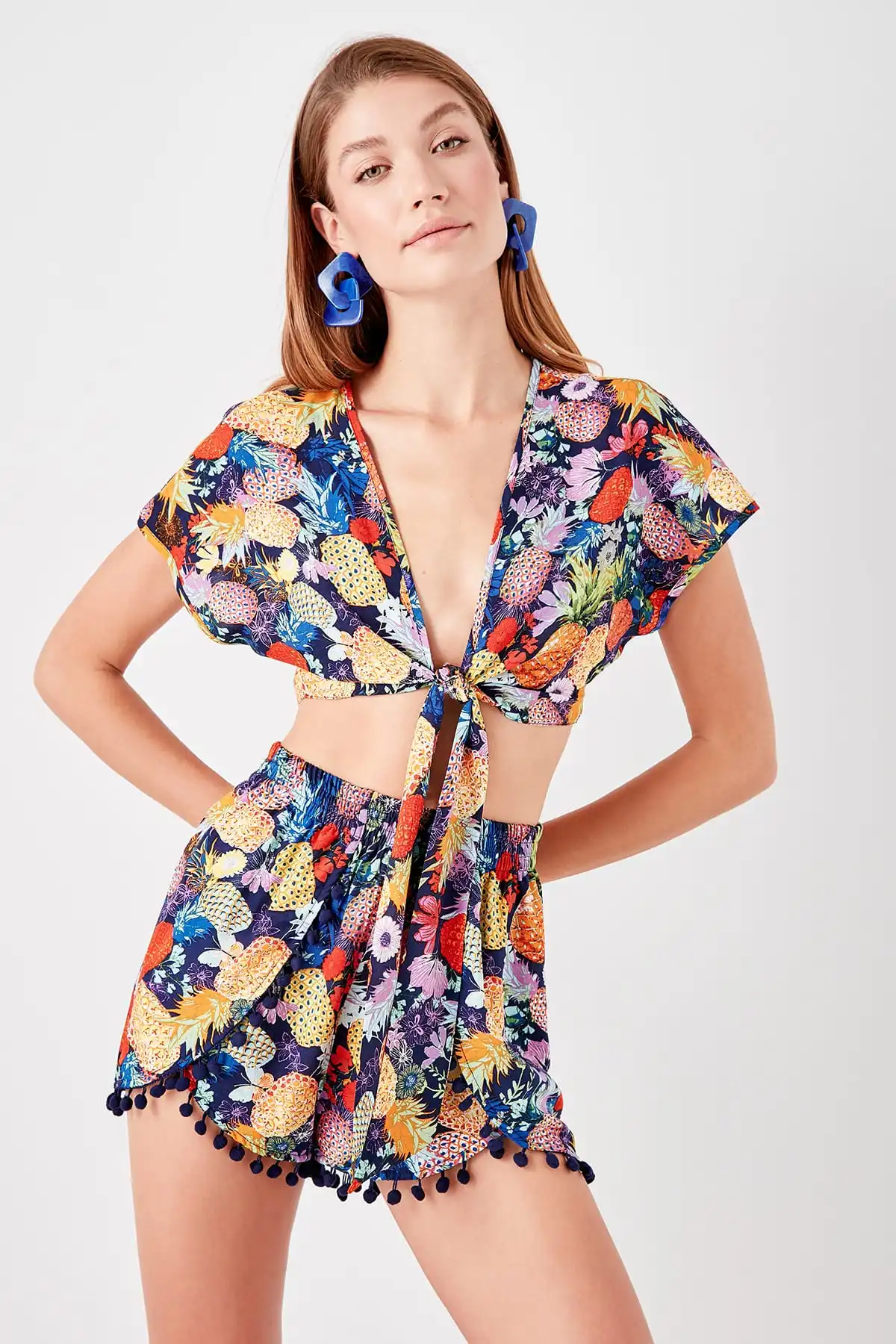 

Trendyol Pompon detailed suit Bottom/Top Suits TBESS19BB0257