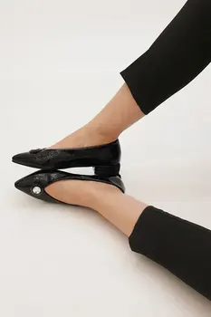 

Margin Women Annar Ballerina