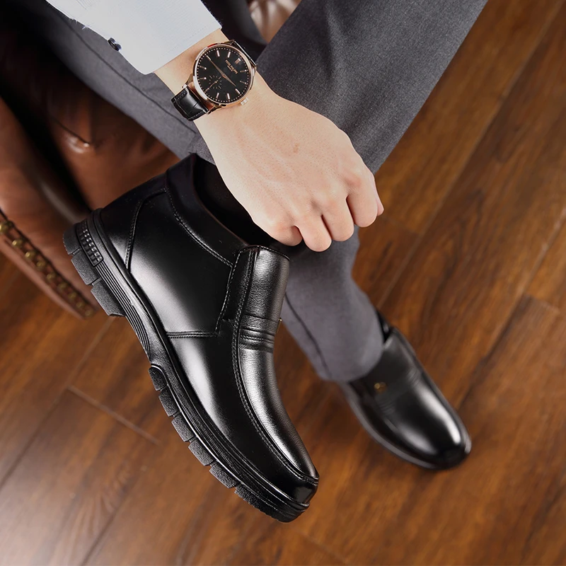 Ceny 2019 nowo mężczyzna zimowe buty jakości skórzane buty z mikrofibry marki białe ciepłe zagęścić wewnętrzne buty 38 44 człowiek śnieg skórzane buty