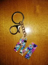 Llavero colgante de Metal de resina para hombre y mujer, accesorio de moda con nombre Simple, regalo de joyería