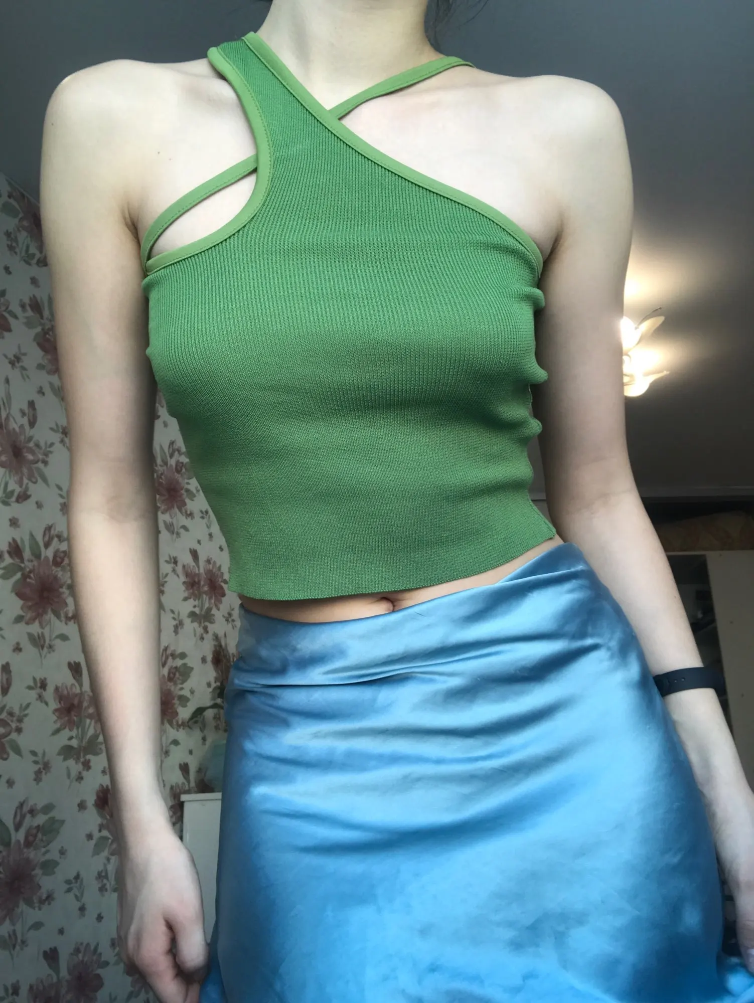 Cross straps Sleeveless Crop Top photo review