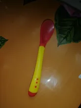 Cuchara de silicona con detección de temperatura para niños y niñas, cucharilla de alimentación para bebés, cucharillas infantiles de 3 colores, envío directo