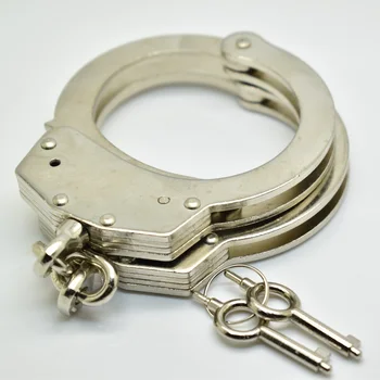 

Professional Chrome-Nickel Plated Steel Handcuffs Police Use 2 Keys Pin Double Lock Structure Chain Type Mechanism Handcuffs