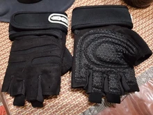Los hombres Fitness peso pesado guantes de entrenamiento de culturismo medio dedo guantes antideslizante se muñeca apoyo halterofilia deportes