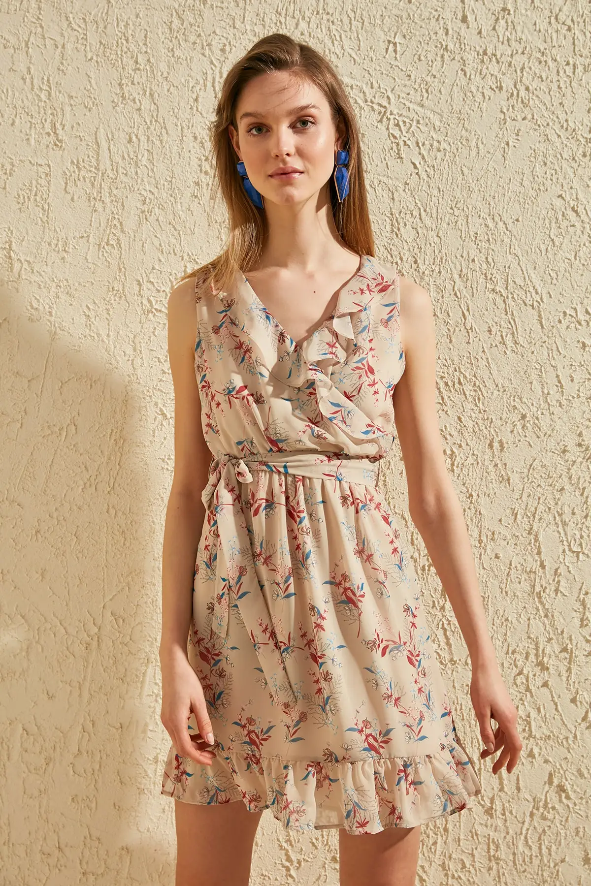 

Trendyol Belted Frilly Dress TWOSS19ST0083