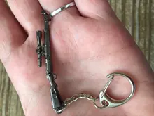 PUBG-Llavero Playerunknowns Battlegrounds, mochila, armadura, casco, Pan 98k, llavero con anilla, joyería del ejército