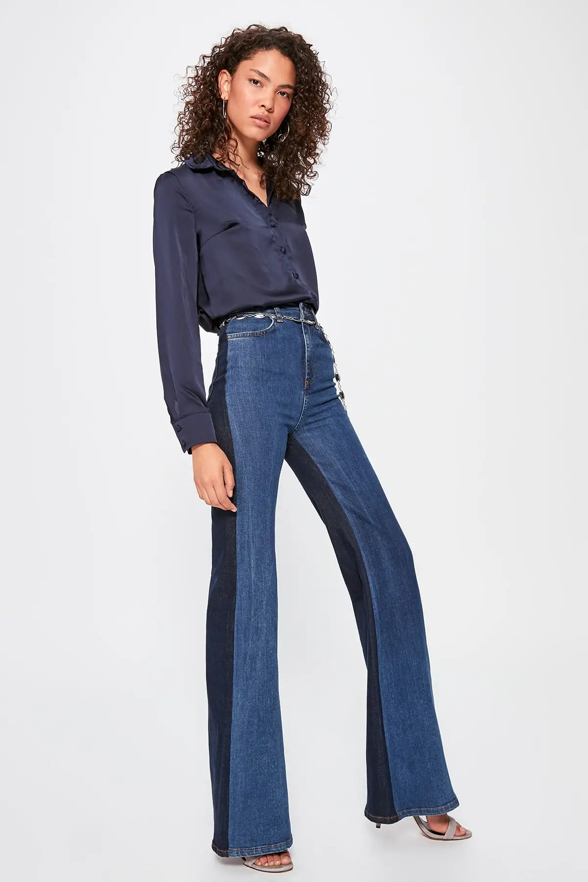 

Trendyol Navy Blue Classic Shirt TOFSS19FG0008