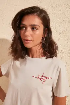 

Trendyol Printed Crop Knitted T-Shirt TWOSS20TS0775