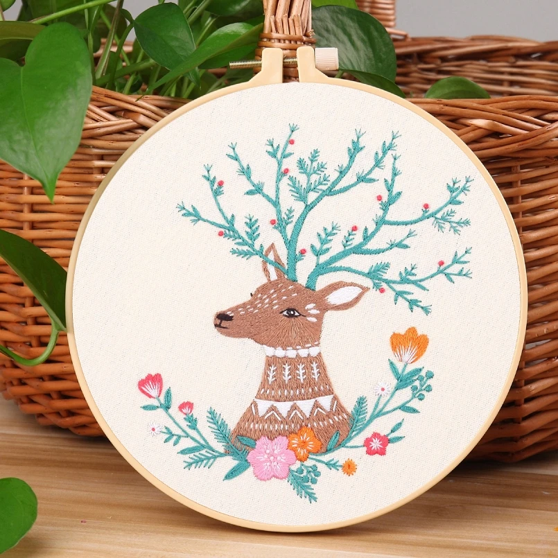 Animal World Embroidery Starter Kit for Beginners, Modern Embroidery Kits, Contains all Embroidery Tools, English Description